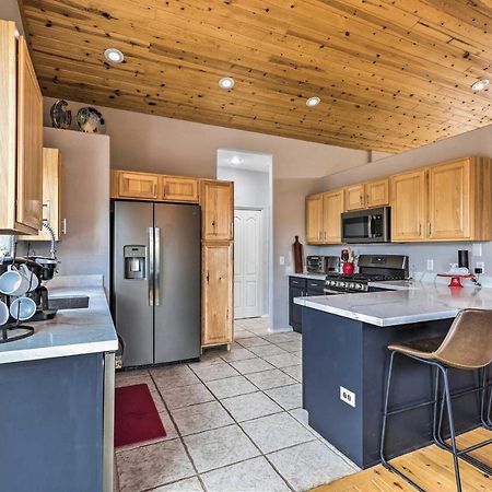 Elkwood Lodge Star Valley Cabin With Hot Tub 佩森 外观 照片