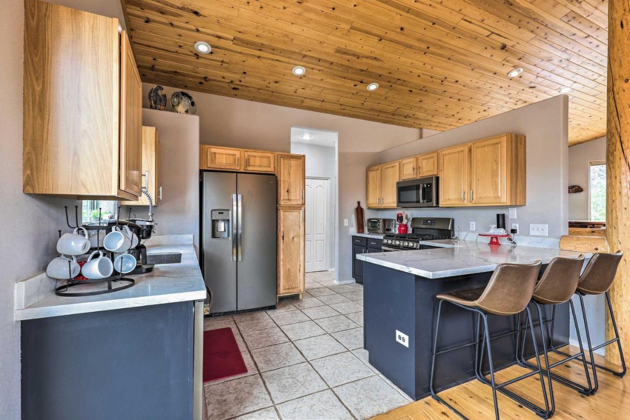 Elkwood Lodge Star Valley Cabin With Hot Tub 佩森 外观 照片